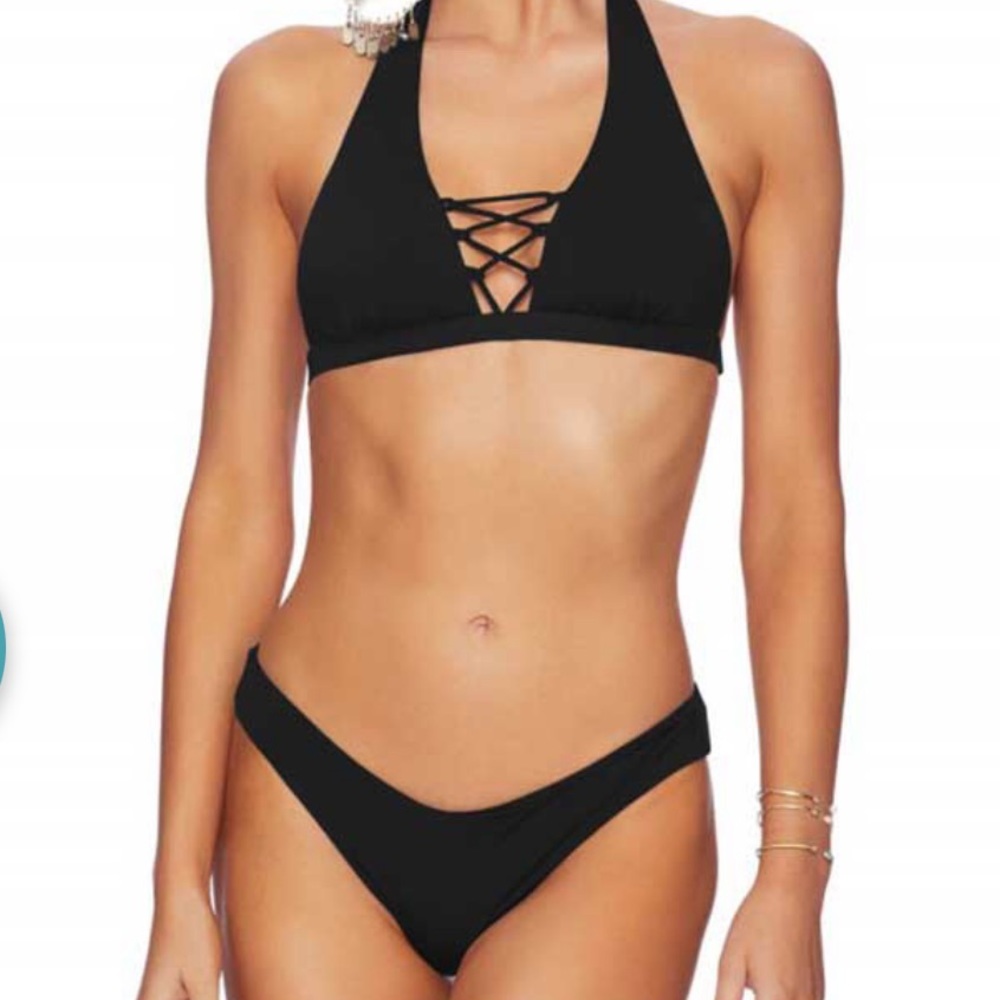Two piece swimsuit, color tort.